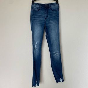 Hollister skinny jeans